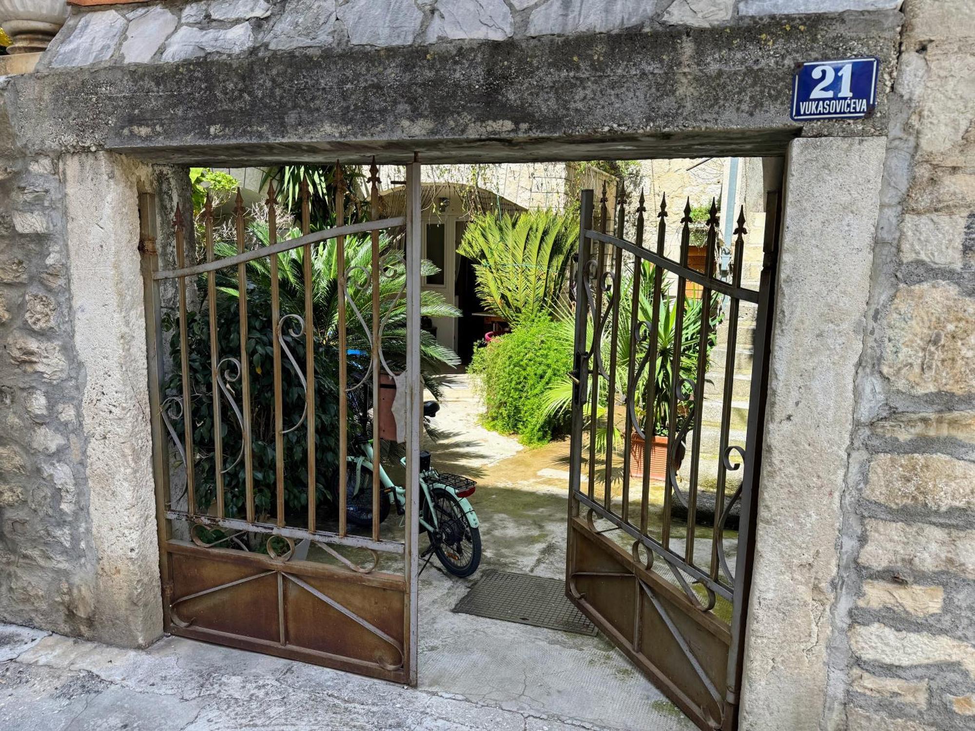 Grgur Studio Apartments Split Dış mekan fotoğraf